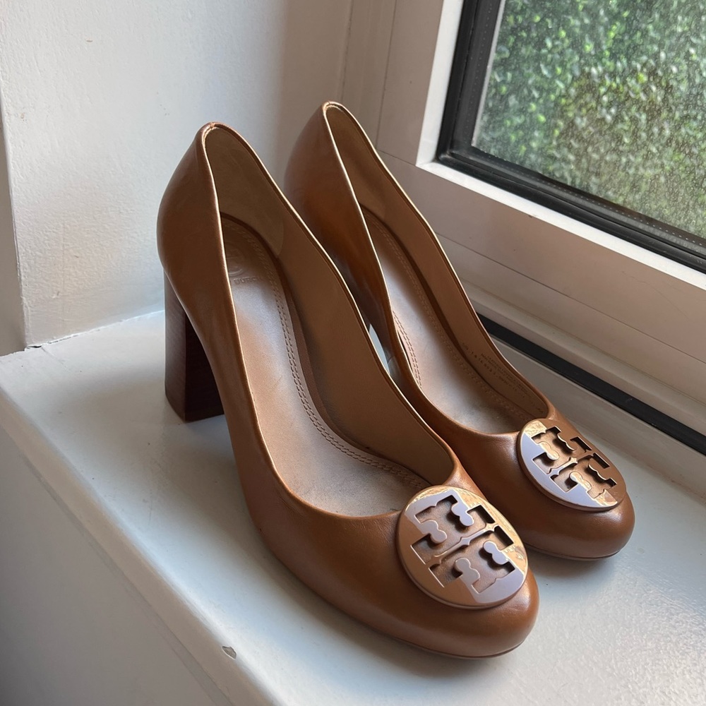 Tory Burch tan heels size 9